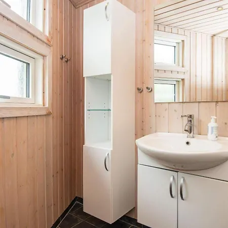 Three-bedroom Holiday In Borkop 7